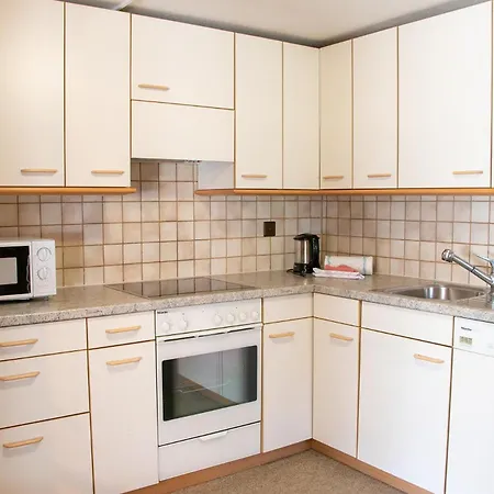 Suveran 2 アローザ